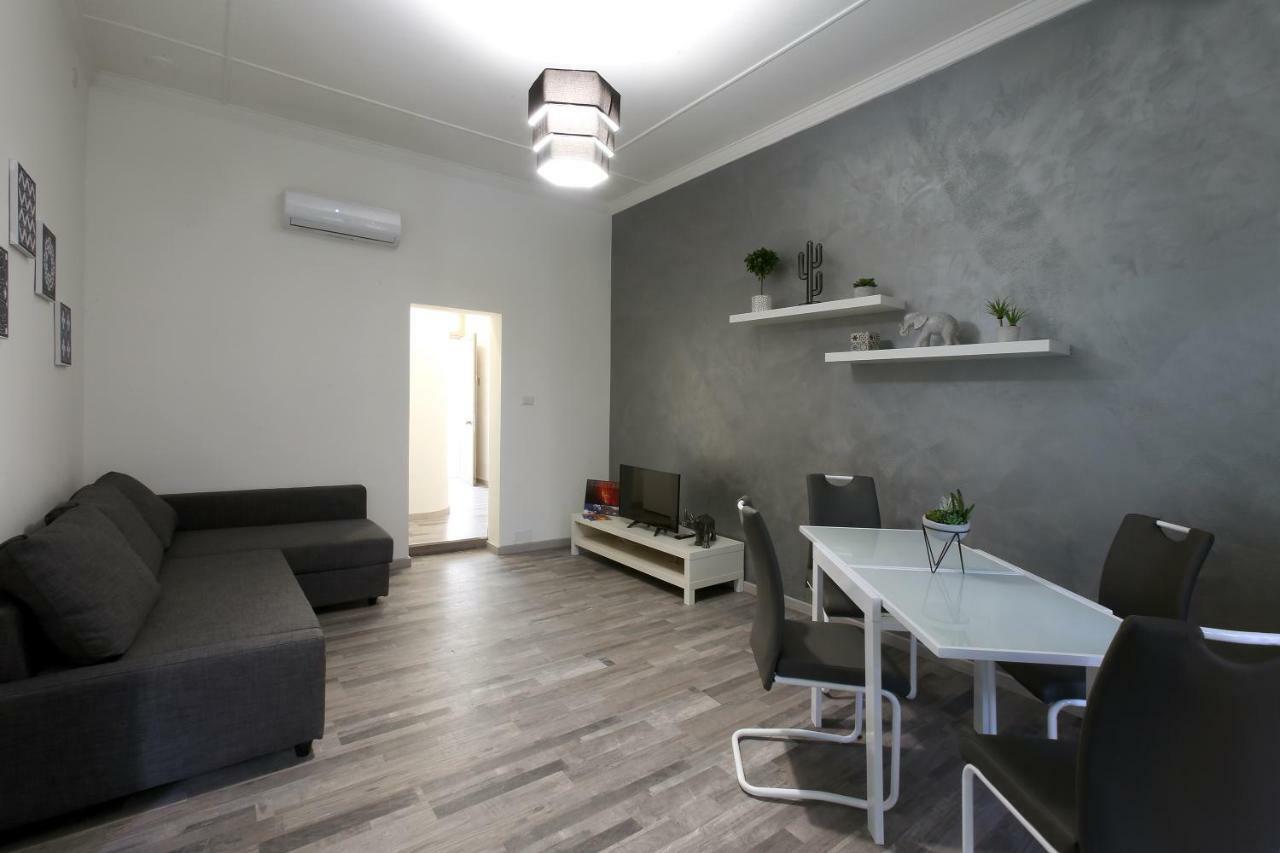 Tembo House - Pantano 2 Apartment คาตาเนีย ภายนอก รูปภาพ